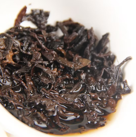 2006 Lao Ban Zhang Old Tree Ripe Pu Erh Cake 357g